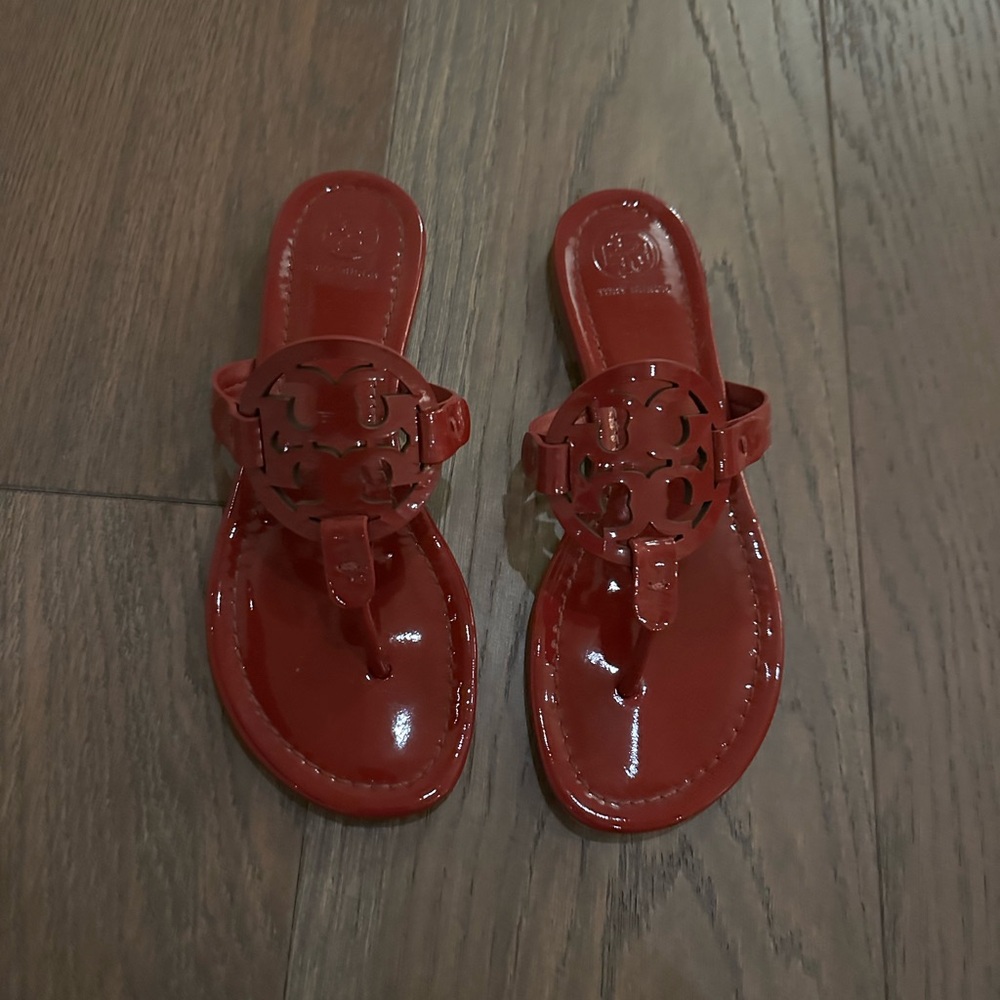 Tory Burch Red Sandals sz 7
